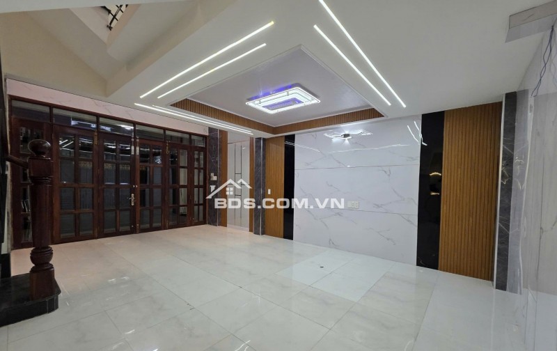 NHÀ ĐẸP 5 TẦNG HXH ĐƯỜNG LẠC LONG QUÂN, Q11 - GIÁ CHÍNH CHỦ